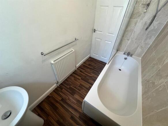 3 bed Terraced for sale Image 10