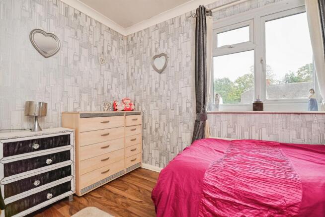 3 bed Semi-Detached for sale Image 11