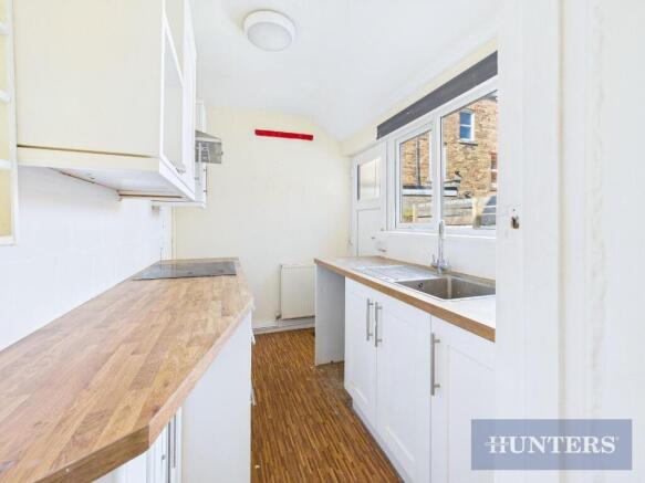 2 bed House to rent Image 12