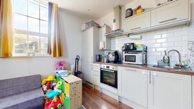 8-Yew-Tree-House-08262025_114221.jpg