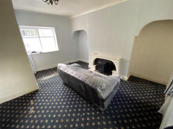 Bramleys Estate Agents - Chapel Lane - Moldgreen -