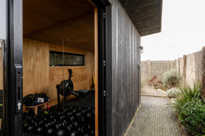 238152 - 20241017-COASTGUARD-COTTAGES_TMH-71_HI...