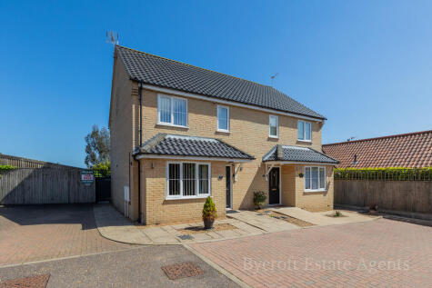 Wickfield Close, Blundeston, Lowestoft
