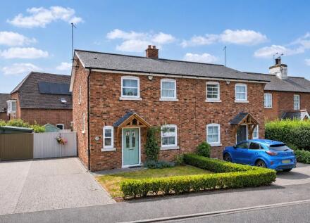 New Road, Woolmer Green, Hertfordshire, SG3
