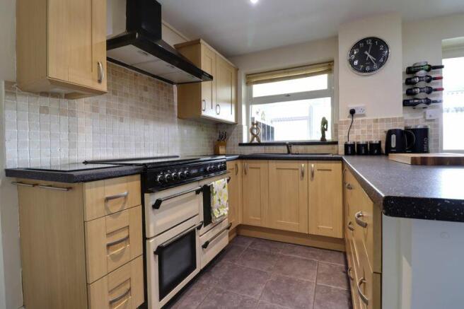 Kitchen/ Breakfast 