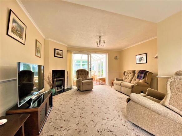 Lounge Oatfield.jpg