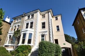 Flat 5, 31, Surbiton Hill Park, Surbiton KT5 8EQ