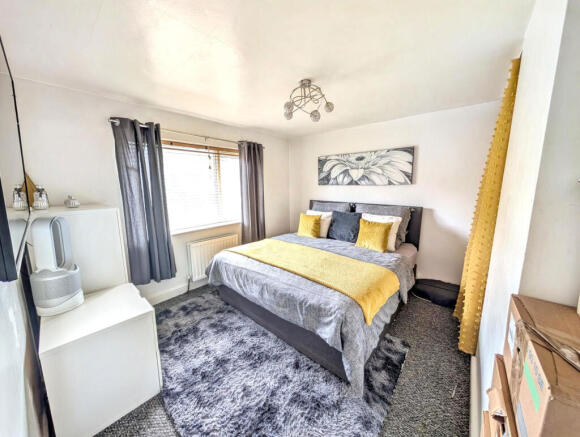 3 bed Semi-Detached for sale Image 5