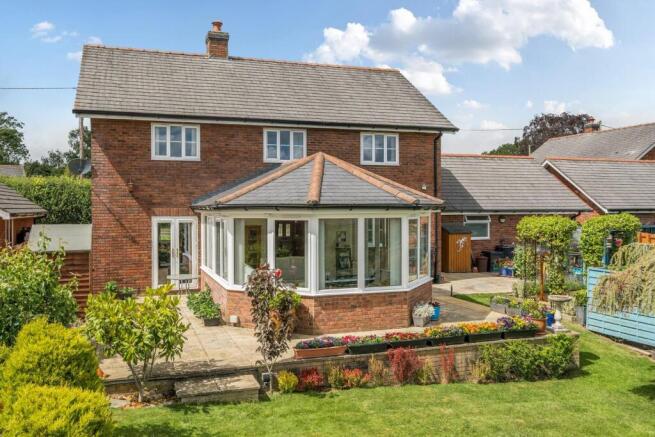 Tregarthen Close, Arddleen, Llanymynech photo 4