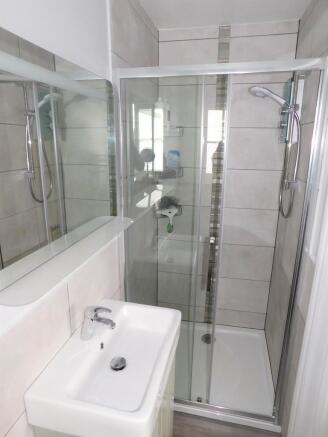 MASTER ENSUITE