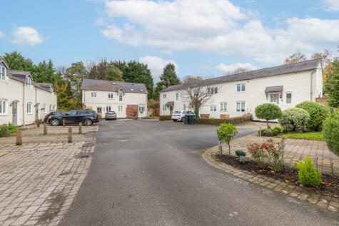 Broxton Hall Mews, Whitchurch Road