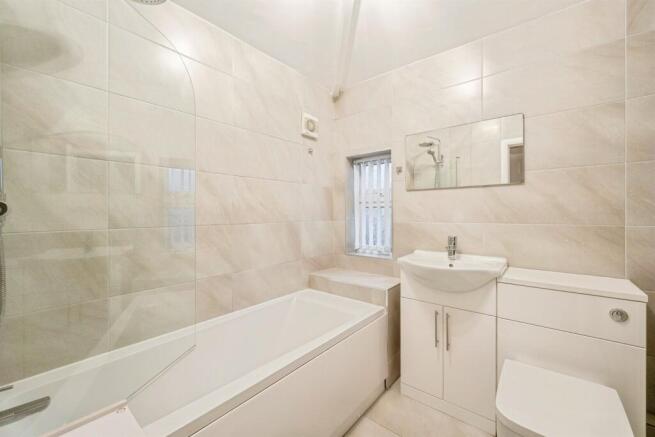 2 bed Semi-Detached for sale Image 10