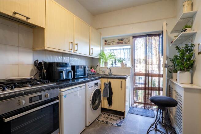 Parrock Hall, Joy Road, Gravesend, Kent, DA12 photo 4