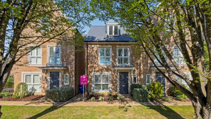 69, Clifton Close, Bicester OX26 6GQ