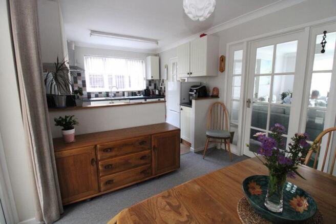 Kitchen/Dining Space