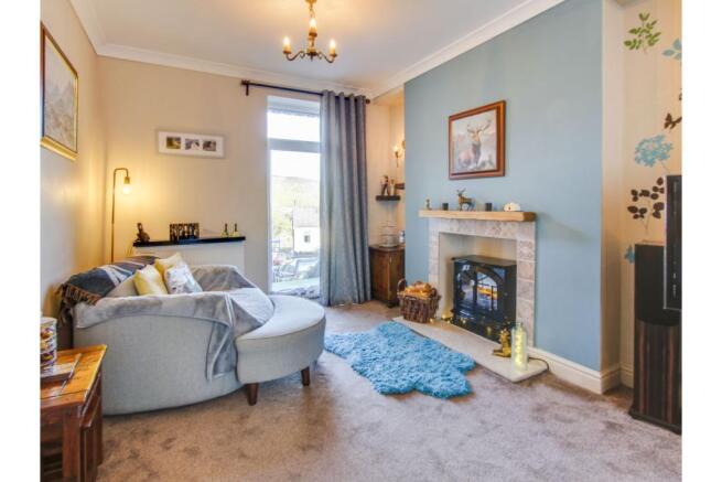 Lounge/Dining Room