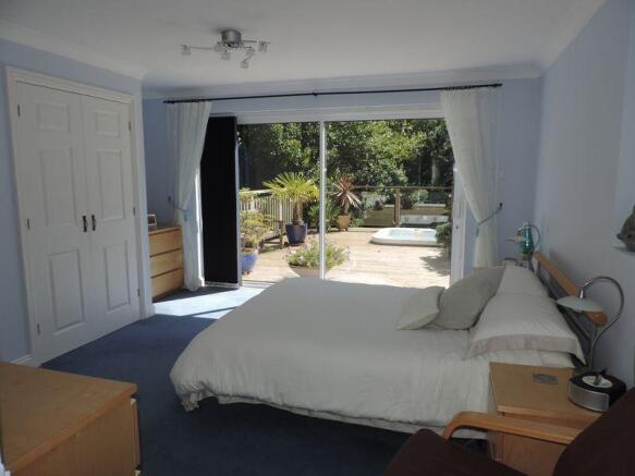 Master suite w...