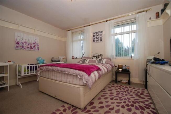 BEDROOM 2