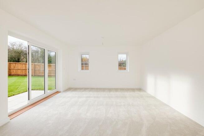 Spacious lounge