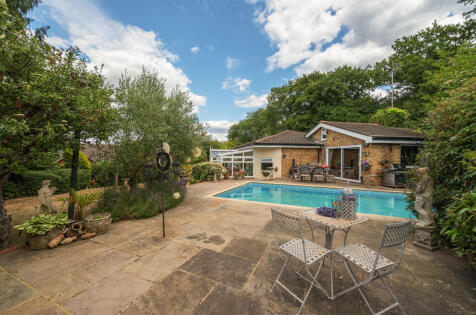 Primrose Lane, Binfield, Bracknell, Berkshire, RG42