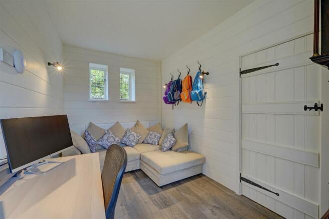 Vine Cottage (8).jpg