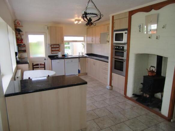 FOR SALE PL15 7SB