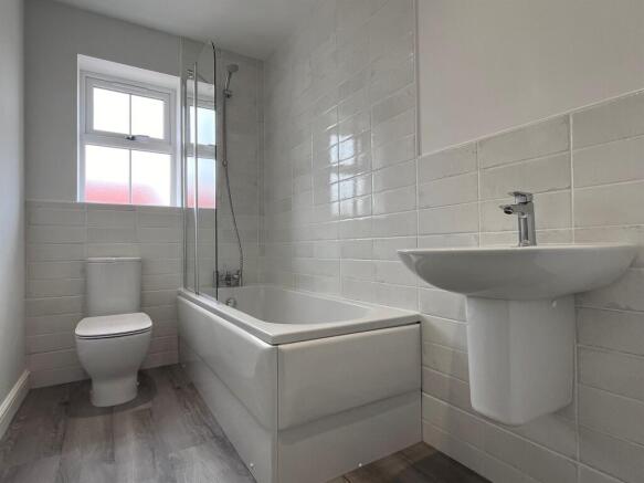 3 bed Semi-Detached for sale Image 7