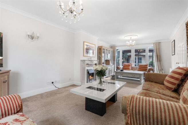 4 bed Detached for sale Image 7
