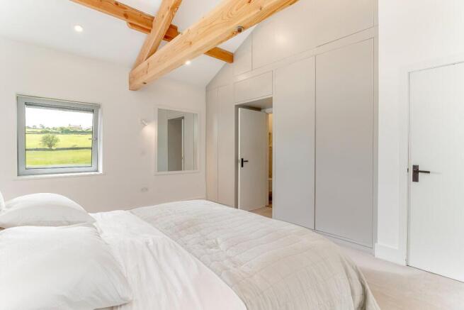 4 bed Barn Conversion for sale Image 9