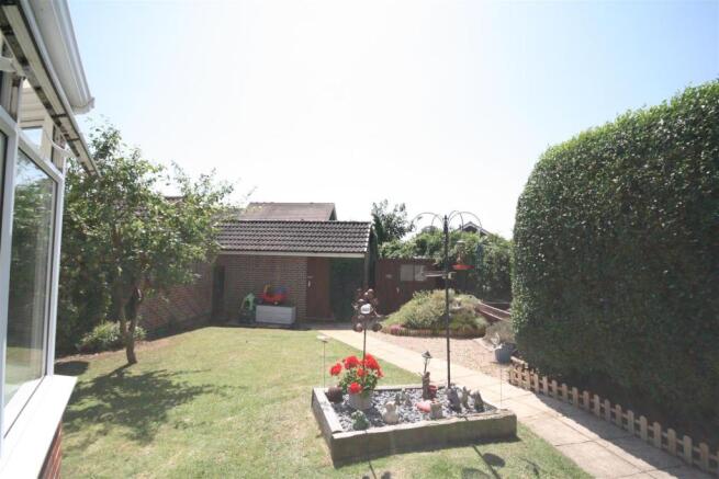Rear Garden (2).JPG