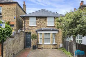 50, Wades Hill, London N21 1BG