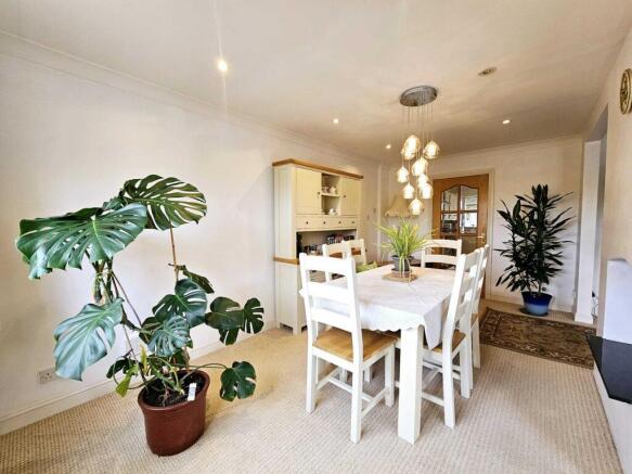 3 bed Detached for sale Image 7
