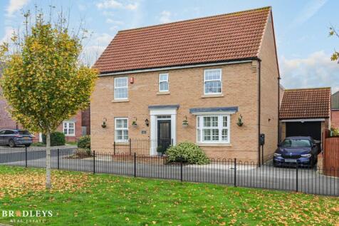 Poppy Fields Avenue, Pontefract, West Yorkshire, WF8