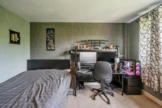 2 bed Flat for sale Image 8