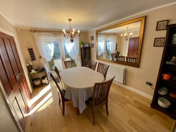 Open Plan Kitchen and Dining Room