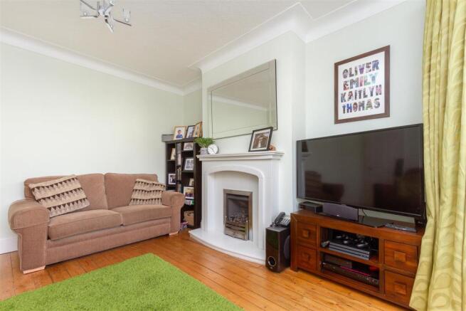 27 Barton Road-13.jpg