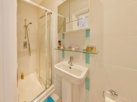 Bed 2 En Suite