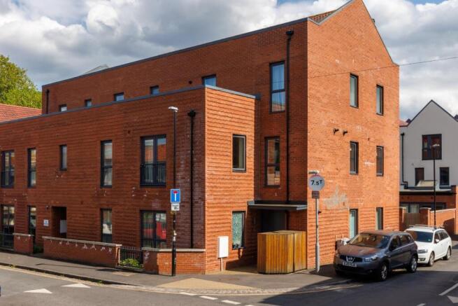 Flat 5, 44 Sevier Street-26.jpg