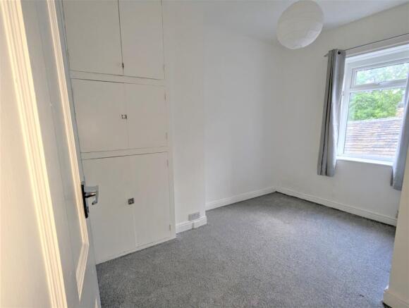 2 bed Terraced for sale Image 9