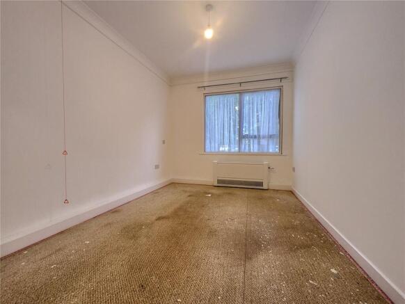 2 bed Flat to rent Image 4