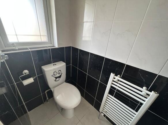 4 bed Detached to rent Image 9