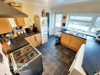 Llantrisant Road, Pontypridd