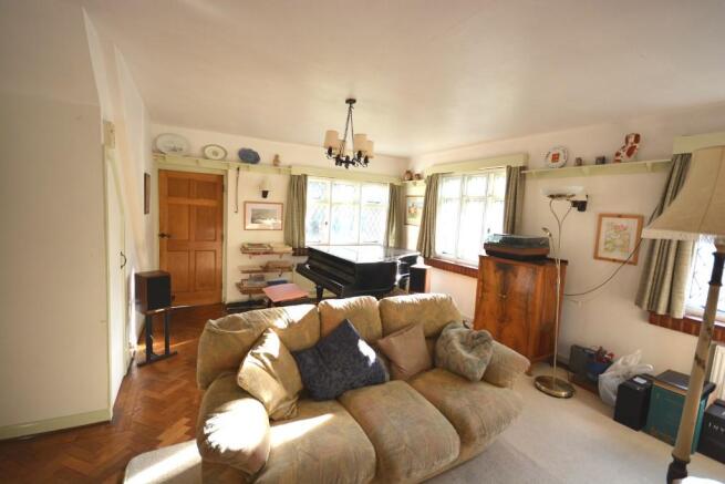 SITTING ROOM