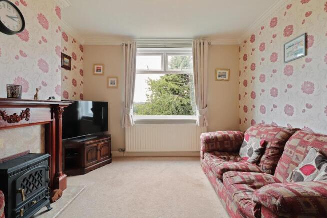 3 bed Semi-Detached for sale Image 8
