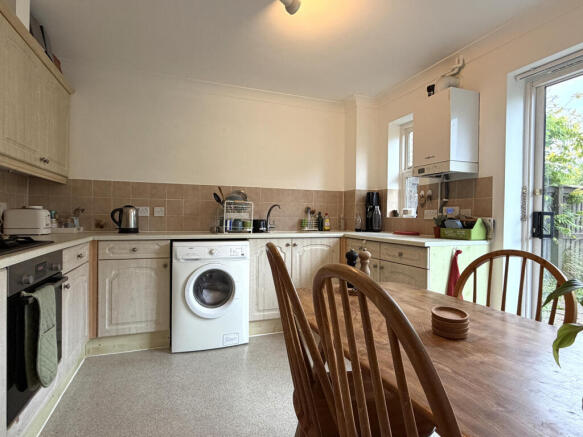 Kitchen.JPG
