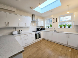 47, Himley Road, London SW17 9AG