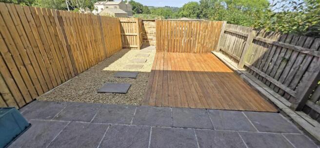 2 bed Terraced to rent Image 11