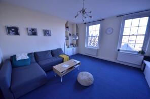 8, Burns House, Caledonian Road, London N7 8TN