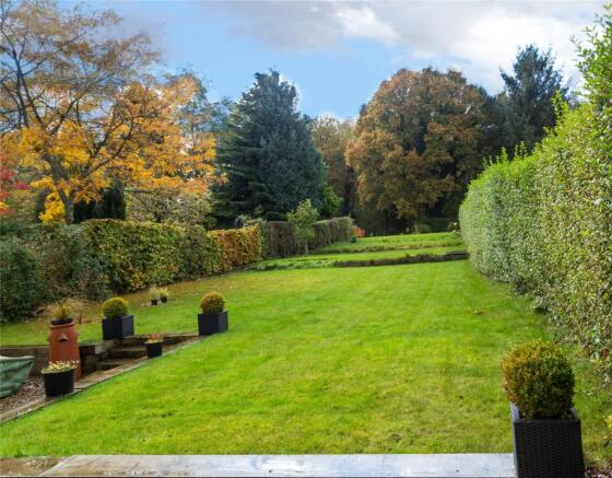 200Ft Rear Garden