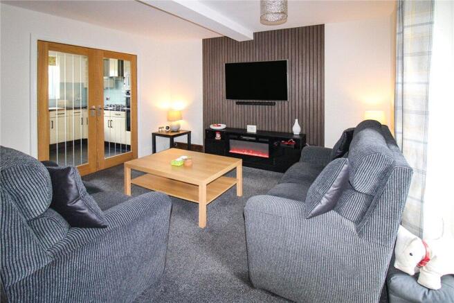 3 bed Town House for sale Image 12
